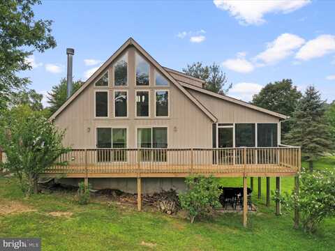 155 NOKOMIS TRAIL, HEDGESVILLE, WV 25427