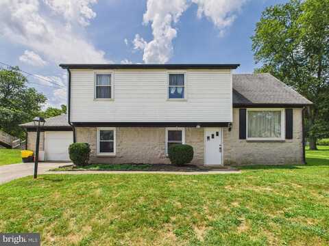 2850 MAYFIELD DRIVE, DOVER, PA 17315