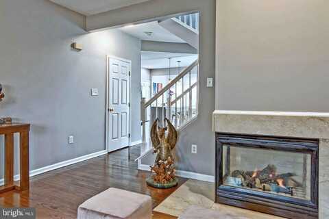 13 BRIDLE COURT, CHERRY HILL, NJ 08003