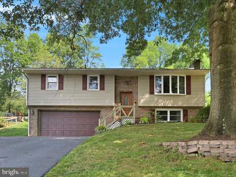 86 E CHURCH STREET, STEVENS, PA 17578