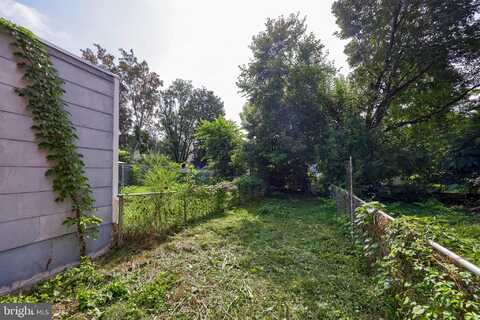 464 LAFAYETTE STREET, LANCASTER, PA 17603