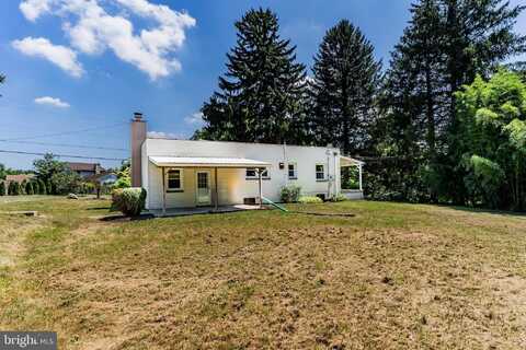994 CLIFTON HEIGHTS ROAD, HUMMELSTOWN, PA 17036