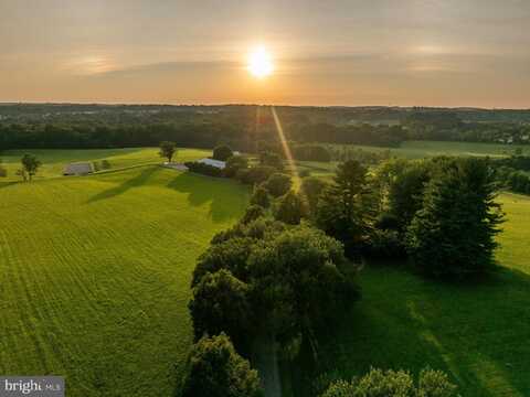 2698 JENNINGS CHAPEL ROAD, WOODBINE, MD 21797