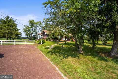 392 EXTONVILLE ROAD, ALLENTOWN, NJ 08501