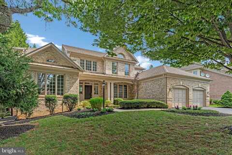 8818 JARRETT VALLEY DRIVE, VIENNA, VA 22182