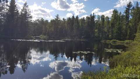 Unit #14 N Greenwood Lake Drive, Ishpeming, MI 49849