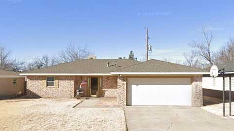 2613 Comanche Trail, Pampa, TX 79065