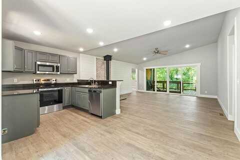 16 Duvall LN, Bella Vista, AR 72715