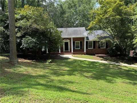220 Camelot Road, Clemson, SC 29631
