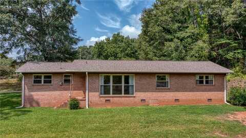 100 Henry Avenue, Seneca, SC 29678