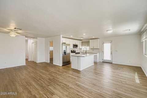 8110 E 4th Avenue, Mesa, AZ 85208