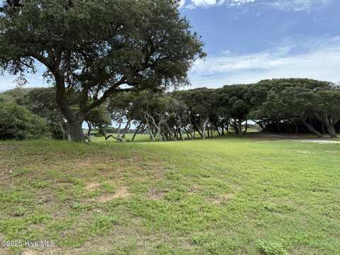 81 Yaupon Way, Oak Island, NC 28465
