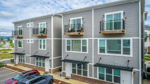 987 Montague Place, Chattanooga, TN 37408