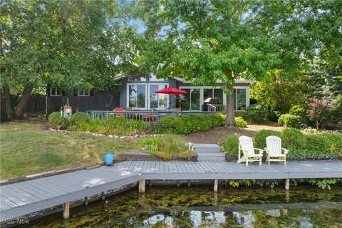 3673 ACE DRIVE, AKRON, OH 44319