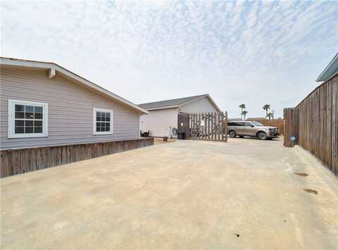 419 E Cotter Avenue, Port Aransas, TX 78373