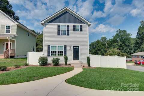 2661 N Ashe Avenue, Newton, NC 28658