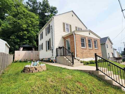 543 Southern, Dubuque, IA 52003