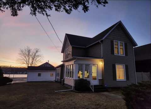 616 Elk, Sabula, IA 52070