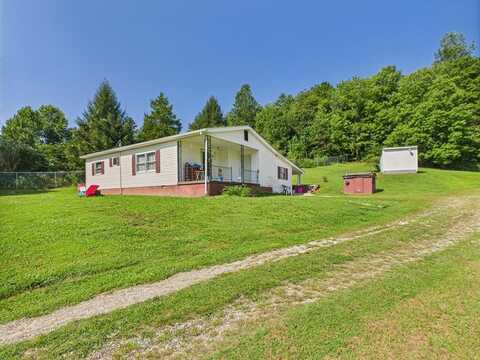 2998 South Highway 201, Blaine, KY 41124