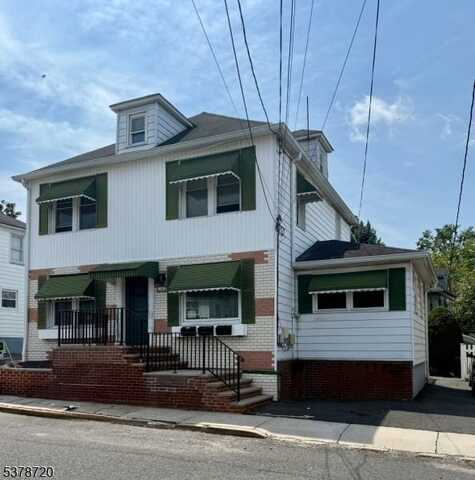 16 Rosalie St, Manville, NJ 08835
