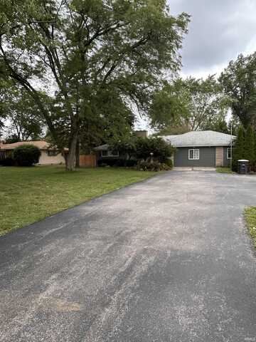 8951 Stellhorn Road, Fort Wayne, IN 46815