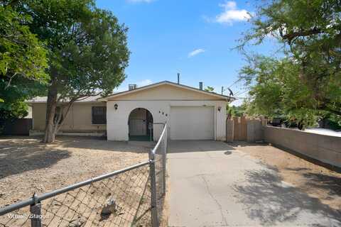 420 Regina Drive NW, Albuquerque, NM 87105