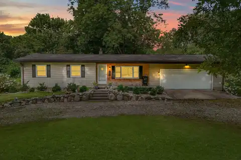 21631 13 Mile Road, Bellevue, MI 49021