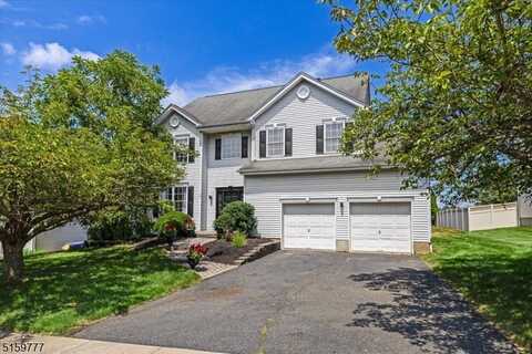 12 Heron Dr, Washington, NJ 07853