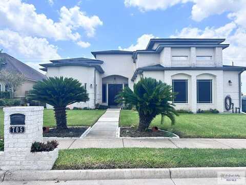 705 VINSON AVE., HARLINGEN, TX 78550