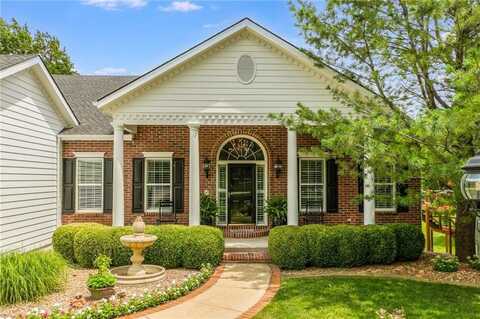 8211 NW High Point Drive, Weatherby Lake, MO 64152