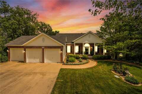 8211 NW High Point Drive, Weatherby Lake, MO 64152