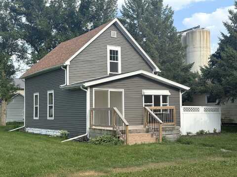 106 2nd Street, Gruver, IA 51334