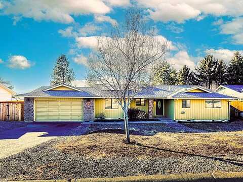 2106 Dawn Drive, Klamath Falls, OR 97603