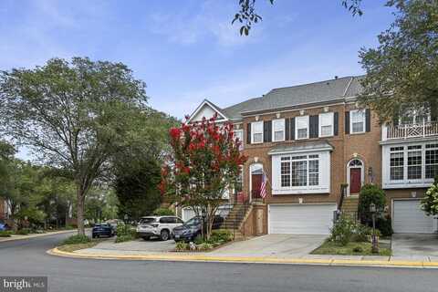 1978 LOGAN MANOR DR, RESTON, VA 20190