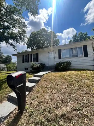 700 Ruggles Road, Ferguson, MO 63135