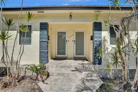 12055 NE 9th Ave, Biscayne Park, FL 33161