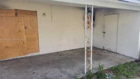 917 W 2nd St, Riviera Beach, FL 33404