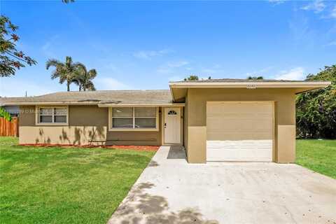 6648 Osborne Dr, Lake Worth, FL 33462