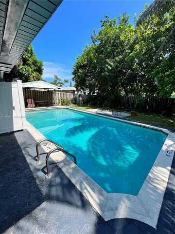 1412 NE 17th Ct, Fort Lauderdale, FL 33305