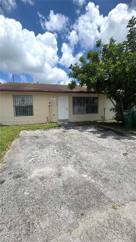 4122 NW 181st Ter, Miami Gardens, FL 33055