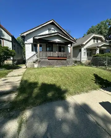3833 N 3rd St, Milwaukee, WI 53212