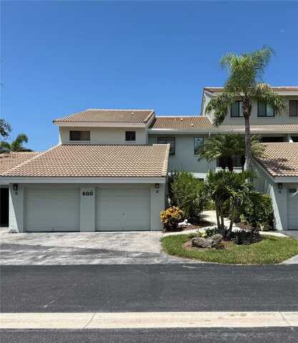 600 CARRIAGE HOUSE LANE, NOKOMIS, FL 34275