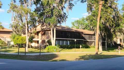 190 HICKORY WOODS COURT, DELTONA, FL 32725