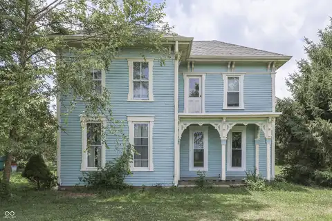 1112 N Five Points Road, Greenwood, IN 46143