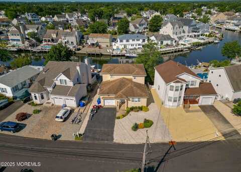 134 Royal Drive, Brick, NJ 08723