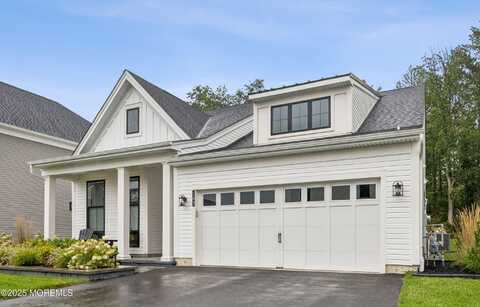 102 Grandview Circle, Farmingdale, NJ 07727