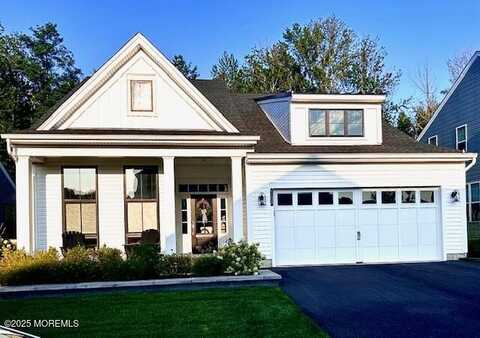 102 Grandview Circle, Farmingdale, NJ 07727