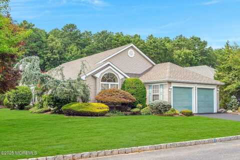 52 Rosewood Drive, Lakewood, NJ 08701