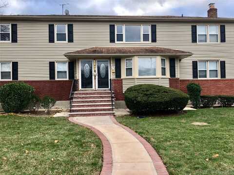 493 Griffin Street, Oceanside, NY 11572