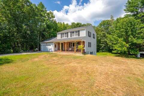 2 Oakledge Hills Road, Raymond, ME 04071